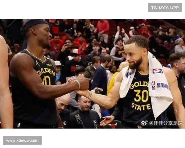 勇士队防守压迫成功,打乱对手节奏 勇士队防守压迫成功,打乱对手节奏