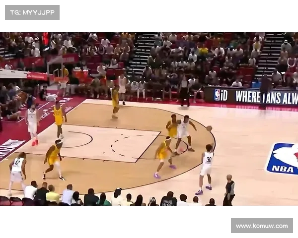 湖人队展现新鲜战术,全面击败对手 湖人队展现新鲜战术,全面击败对手