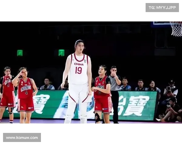 澳篮主帅赛后向张子宇请教发音:期待她为世界篮球带来更多贡献 澳篮主帅赛后向张子宇请教发音:期待她为世界篮球带来更多贡献