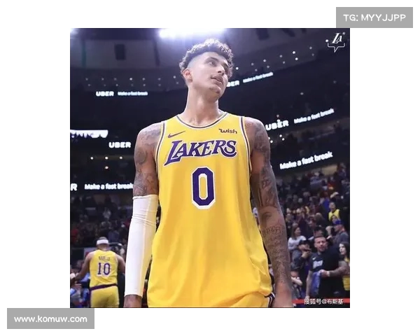 湖人媒体人透露:湖人已与多队商谈,目标锁定格兰特、库兹马、DFS等强援 湖人媒体人透露:湖人已与多队商谈,目标锁定格兰特、库兹马、DFS等强援