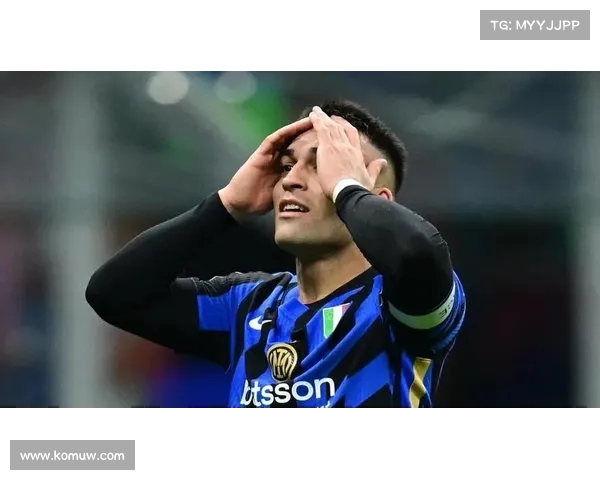 邓弗里斯:恰尔汗奥卢是我的榜样,但明天场上我们是对手 邓弗里斯:恰尔汗奥卢是我的榜样,但明天场上我们是对手